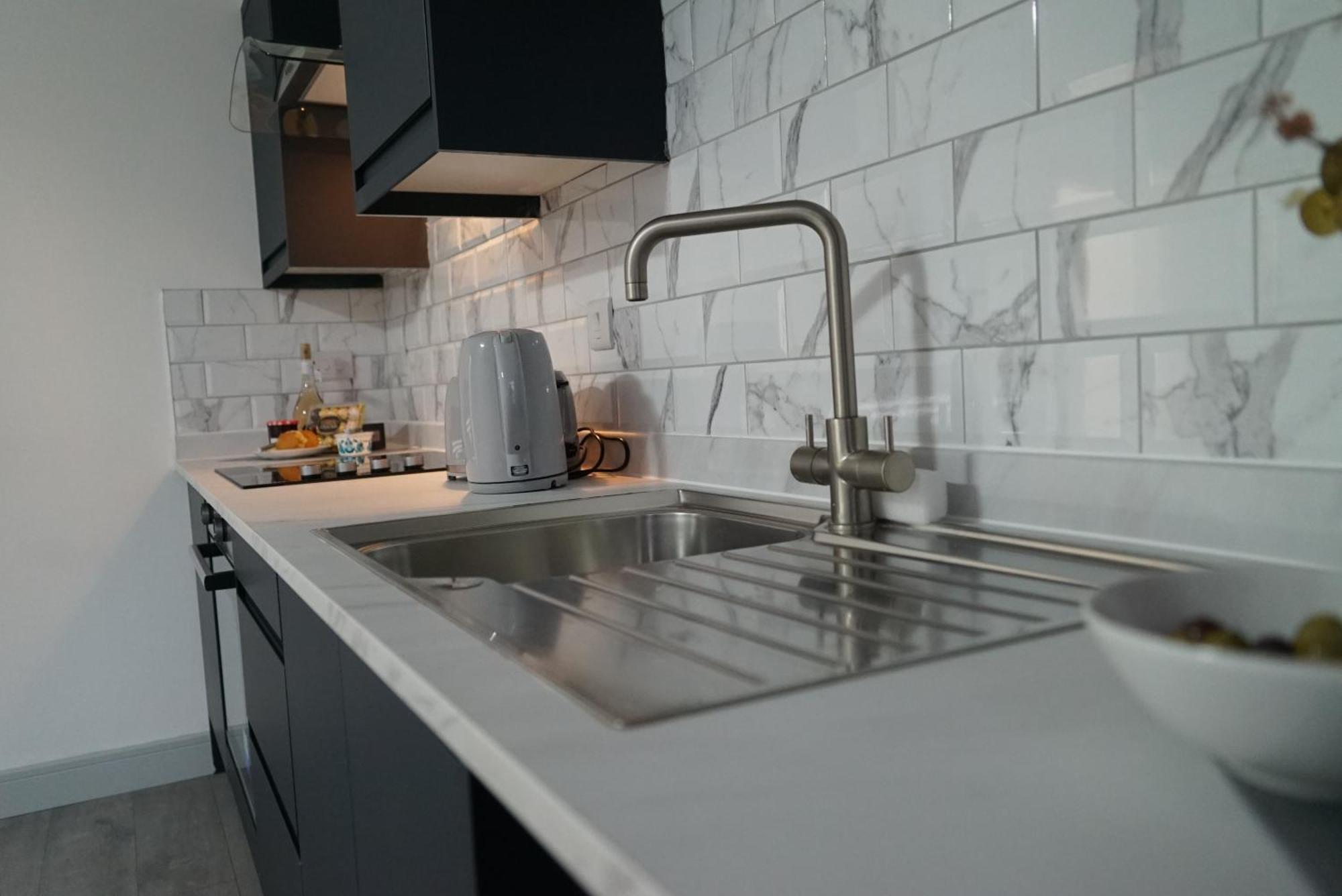 1 & 2 Bed Apartments - Desborough, Kettering, Wifi, Parking, Family Εξωτερικό φωτογραφία