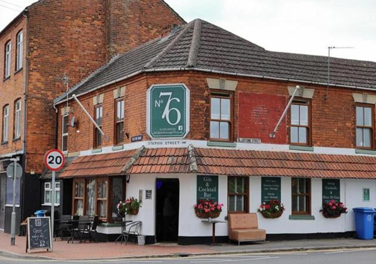 1 & 2 Bed Apartments - Desborough, Kettering, Wifi, Parking, Family Εξωτερικό φωτογραφία